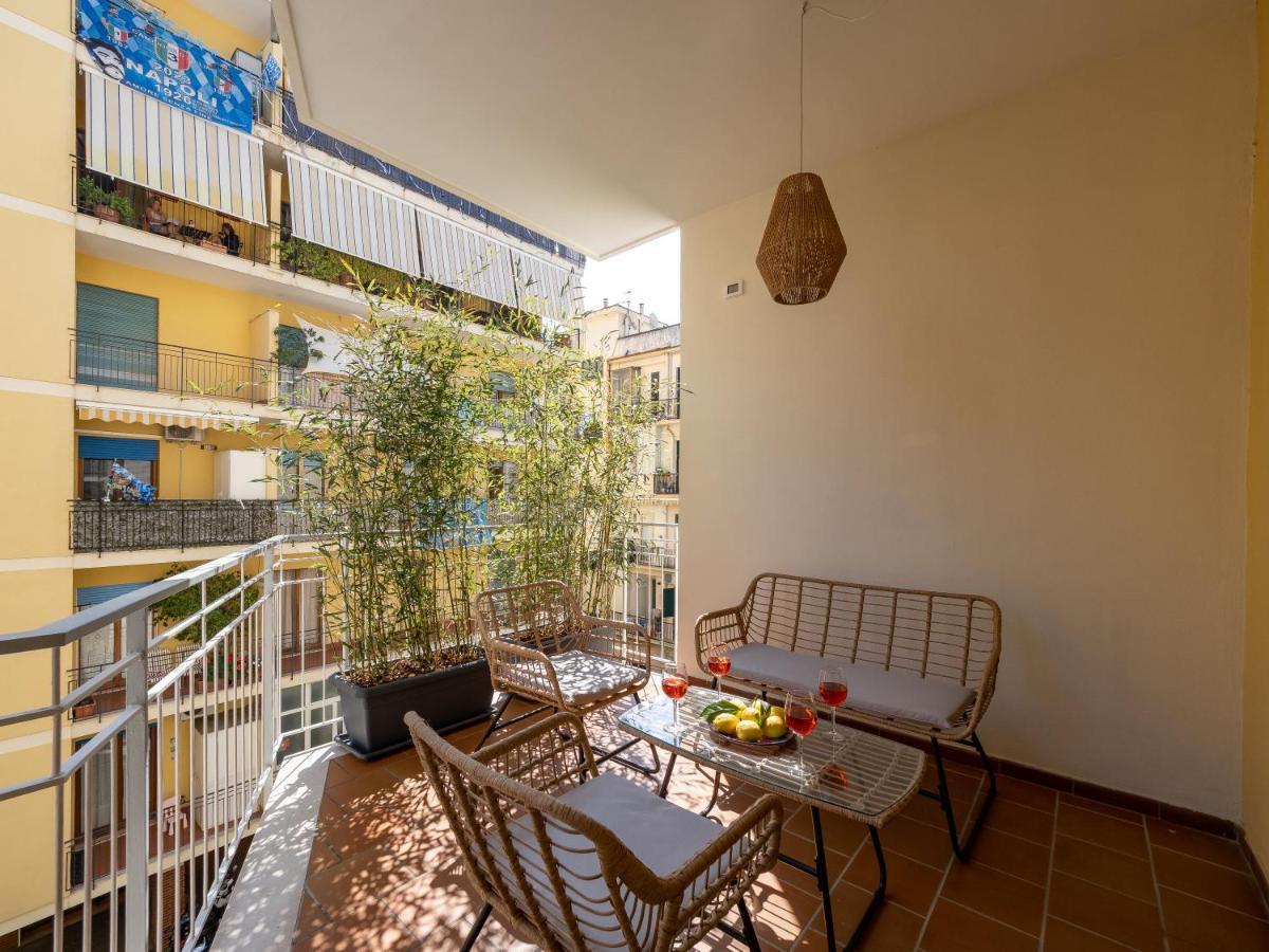Surya House - Elegant Apartment In Сорренто Экстерьер фото