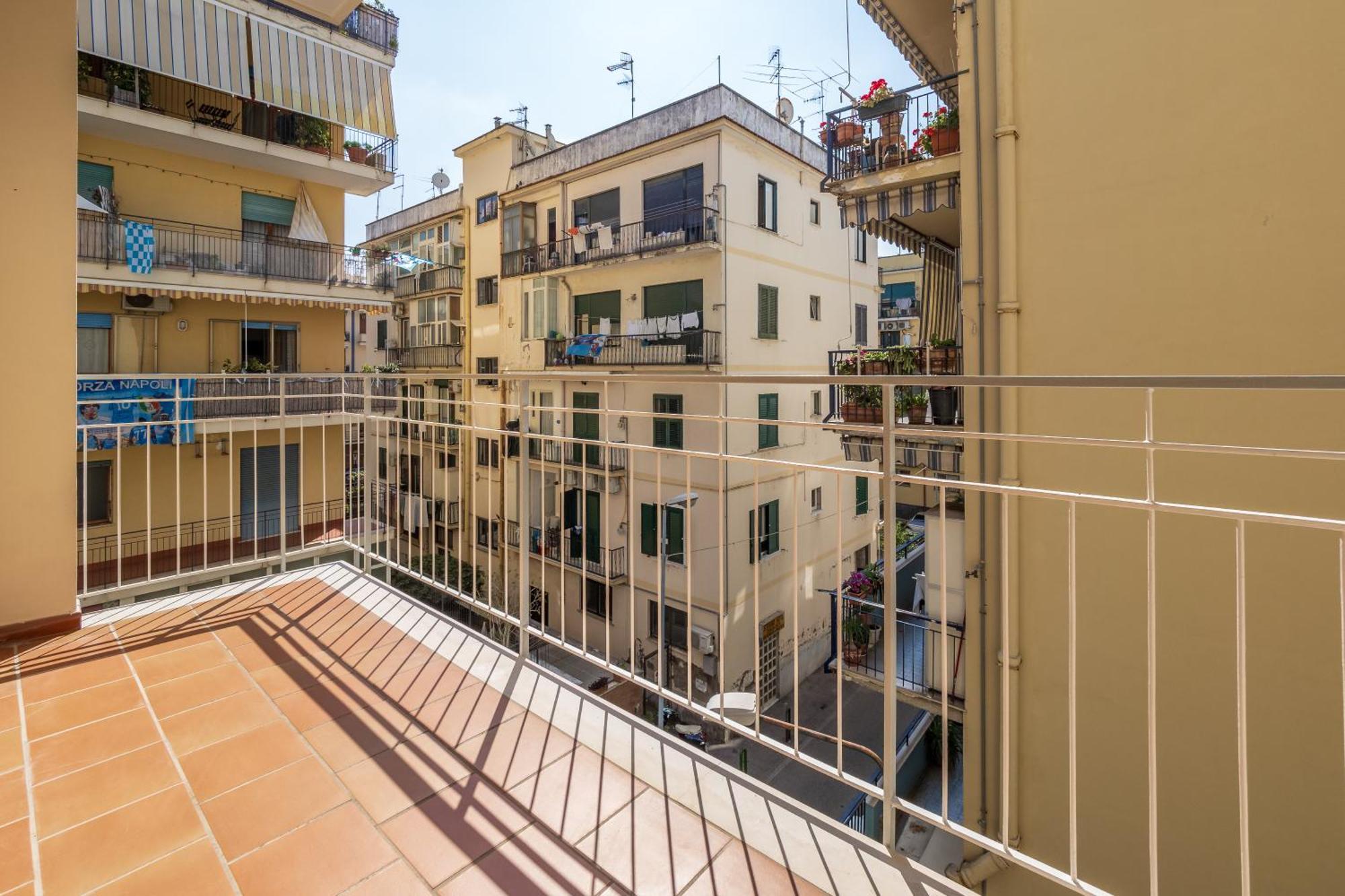 Surya House - Elegant Apartment In Сорренто Экстерьер фото