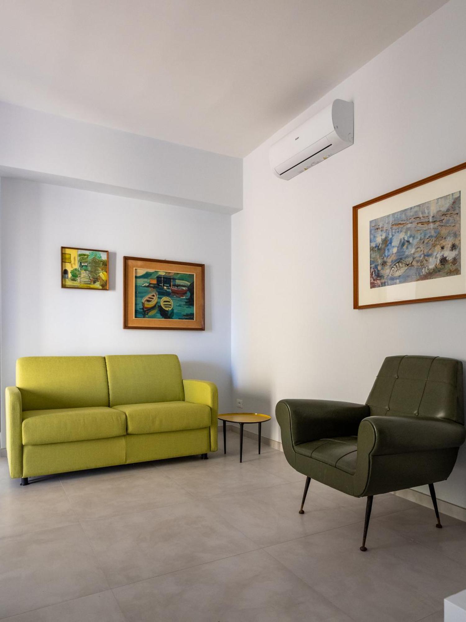 Surya House - Elegant Apartment In Сорренто Экстерьер фото