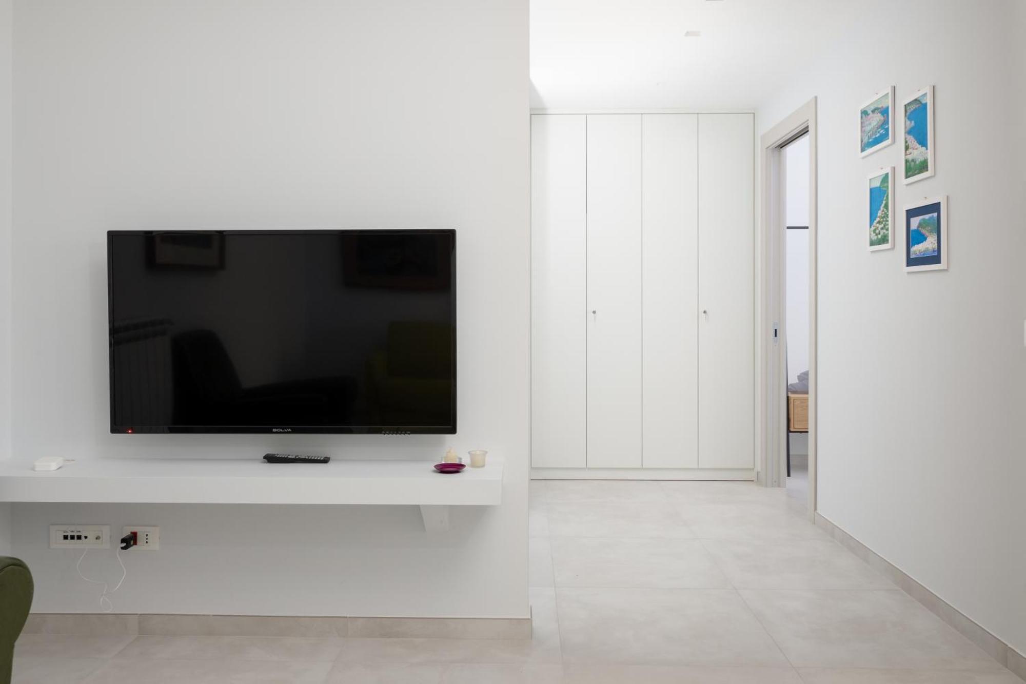 Surya House - Elegant Apartment In Сорренто Экстерьер фото